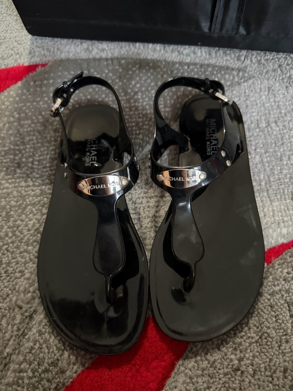 Michael Kors Women's Black Jelly Thong Sandals size 6